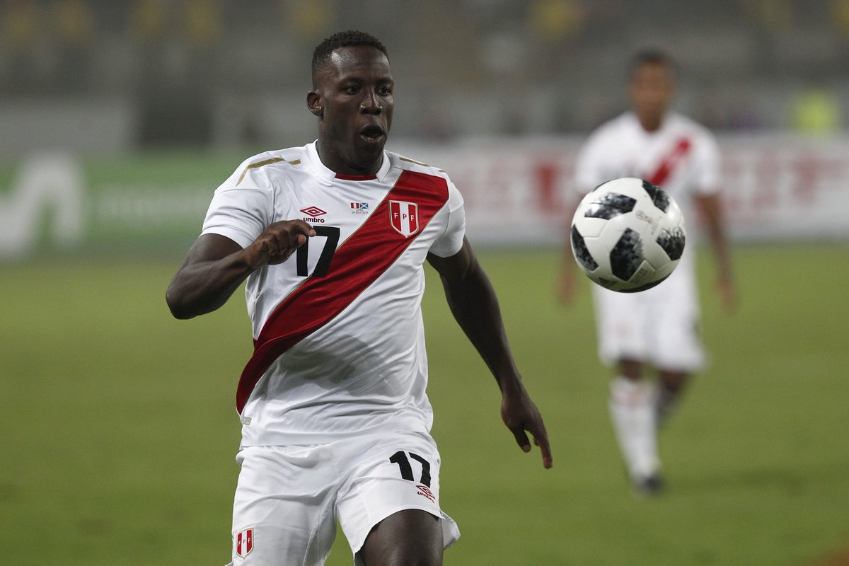 😎 Por experiencia
💨 Por velocidad inigualable
💪 Por presencia física

🇭🇷🇷🇺🇵🇪🇪🇬

Nuestros ojeadores del #WorldCupFantasy te recomiedan cuatro interesantes opciones para tu defensa: fifa.to/e/LN4XZ2aTEN #Rusia2018