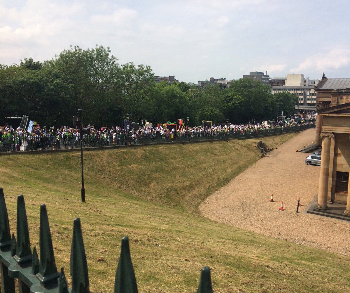 Poorboy_stories's tweet photo. I hear @janegarvey1 and @BBCWomensHour are asking for images from #PROCESSIONS2018 so here are ours from #PROCESSIONSEdn https://t.co/V36r3SUkvl