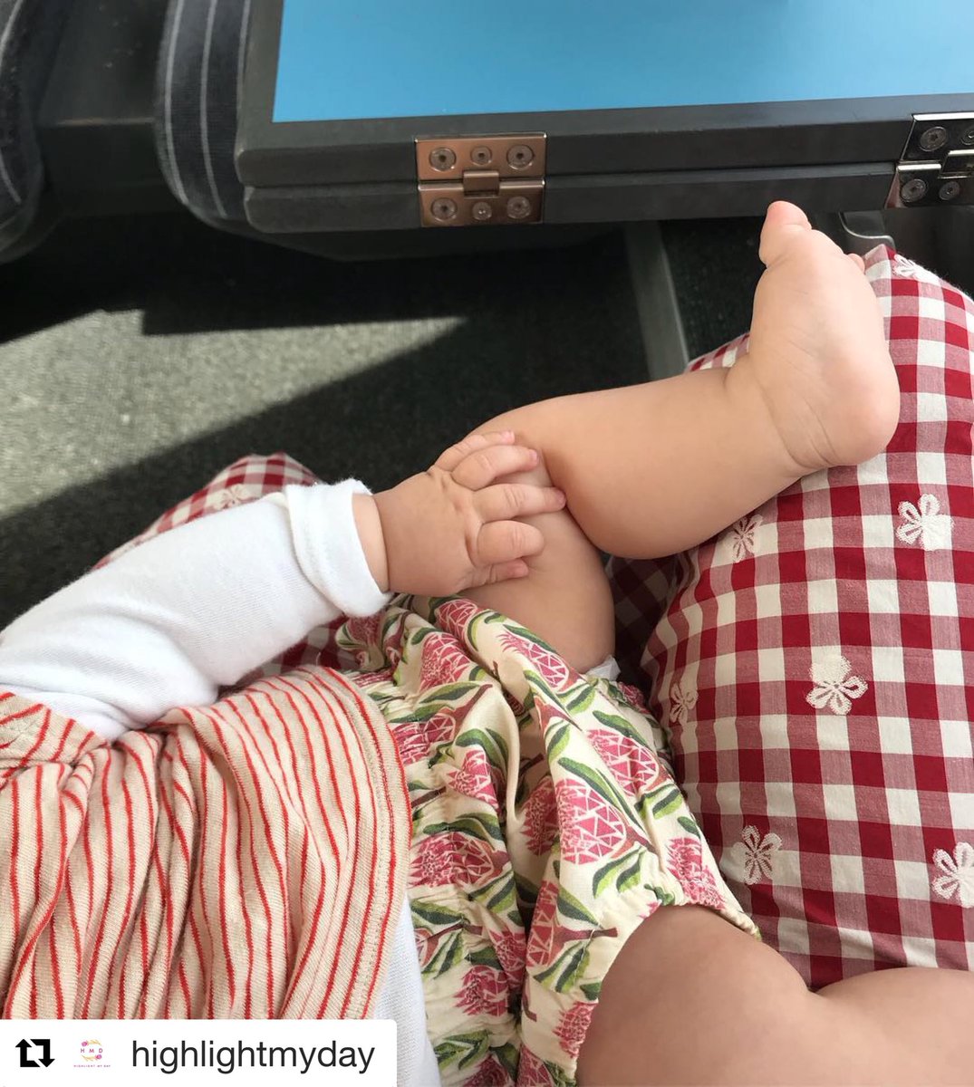 How cute are these little legs sticking out of our pretty proteas nappy cover 🤗 

Thanks for sharing #HighlightMyDay 😊