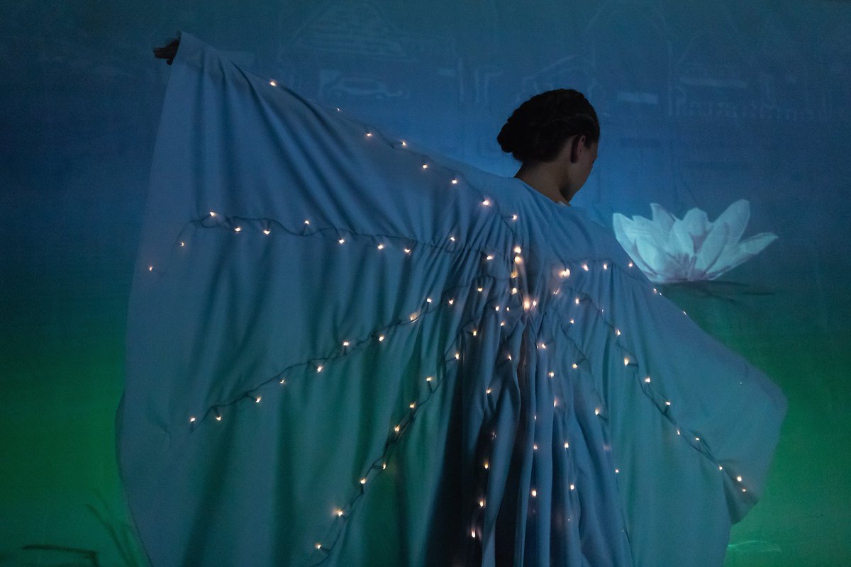 Fluisterkind! Het aftellen is begonnen. Kostuums passen - check, decors testen - check, spitzen verven - check. Fluisterkind: zaterdag 16 en zondag 17 juni in  @PodiumHogeWoerd #dans #leidscherijn #dansatelier42 #dc12high #MInkeElisaBrands