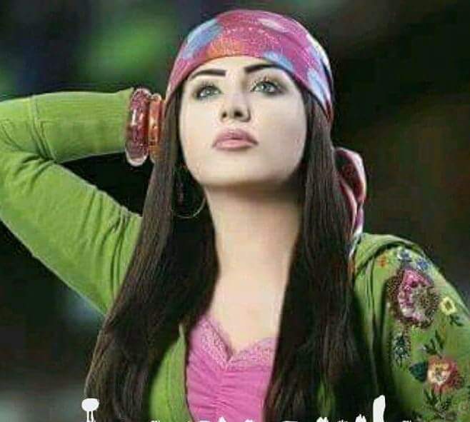 وحين احببتك أغمضت عيني وسرت إليك دون أن احفظ طريق رجعتي ف انت الطريق الذي لا رجعة فيه !!