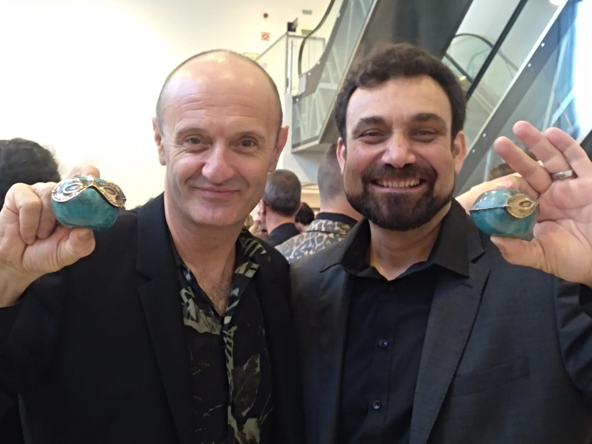 Manzanitas de Olea finalista!!!!
#21PremiosMax 
<a href="/visitantsteatre/">VISITANTS</a>