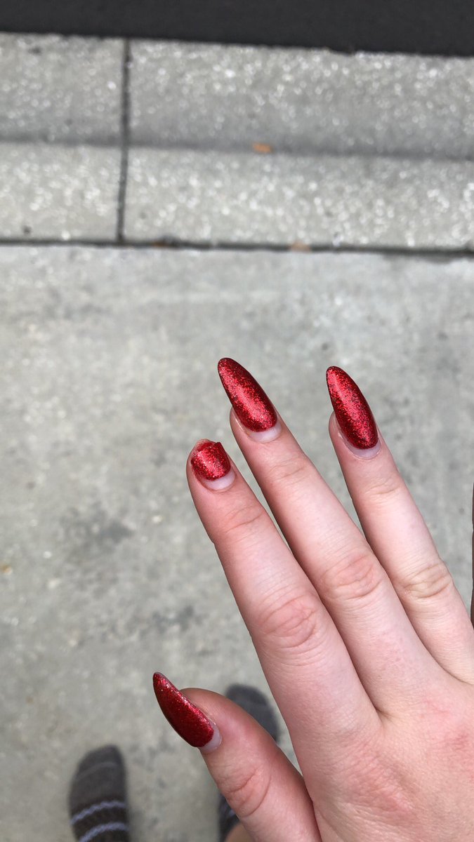 highers123's tweet photo. RT or 25 years of bad luck https://t.co/U04HL3e0rV