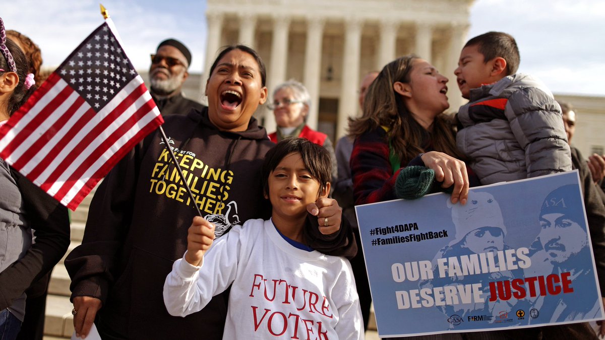 Noticias23's tweet photo. Familias migrantes separadas genera división entre los republicanos. https://t.co/rICof4QHId https://t.co/8A9GCrcwIY