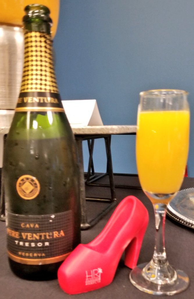 SMASouthFlorida's tweet photo. Monday morning mimosas in the #SHRM18 blogger lounge! #HR #SHRM #HRFL #WheresRuby #RubyRedSlipper #HRFL18 #SMASouthFlorida #SHRM18Blogger #SHRM18Bloggers https://t.co/MolS60iwmb