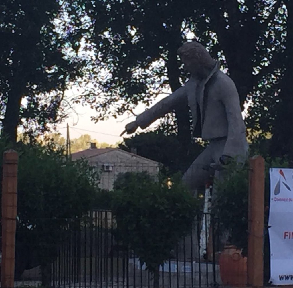 pterrasse's tweet photo. #bacc sujet " peut on être insensible à l'art ?" Vous avez 2 heures ... Mon rendu en 3 secondes. "OUI" #ardeche #philo2018 #Baccalaureat2018 https://t.co/D17KTGfzBh