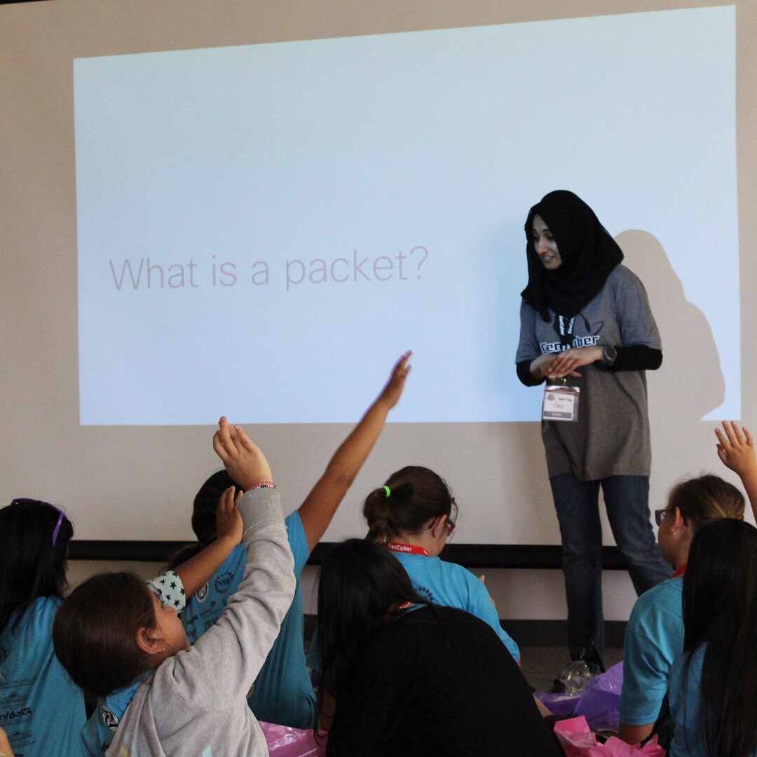 CSUSBcyber's tweet image. How does the internet work? If you attended our Pitchin’ Packets session, you’d know! Cisco was nice enough to come down again to show us how packets travel! Thank you so much!
#gencyber
#csusb
#gssgc
#cisco
#scouts