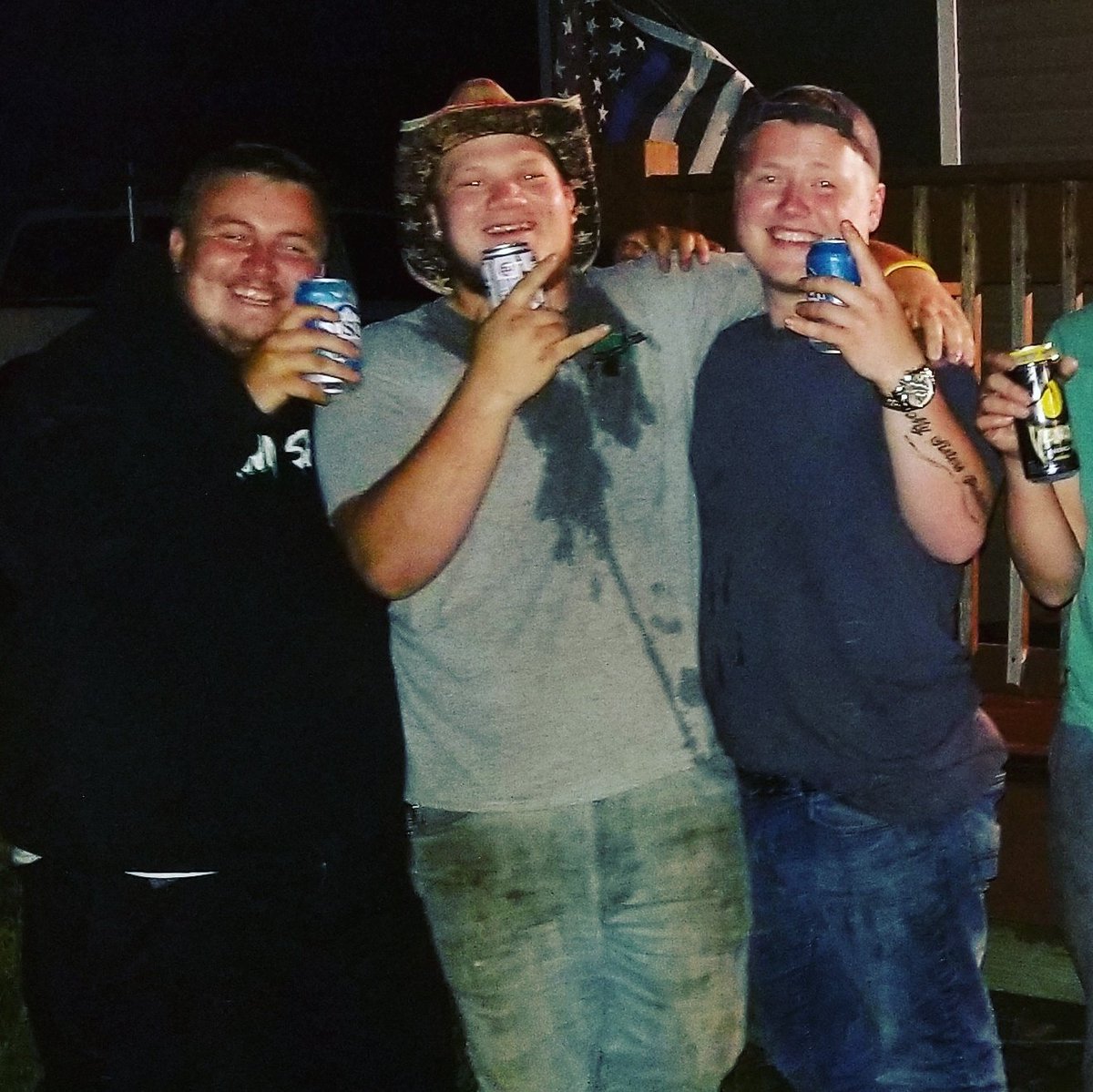 DakotaD23's tweet photo. #NewProfilePic https://t.co/m1yn0LdamJ