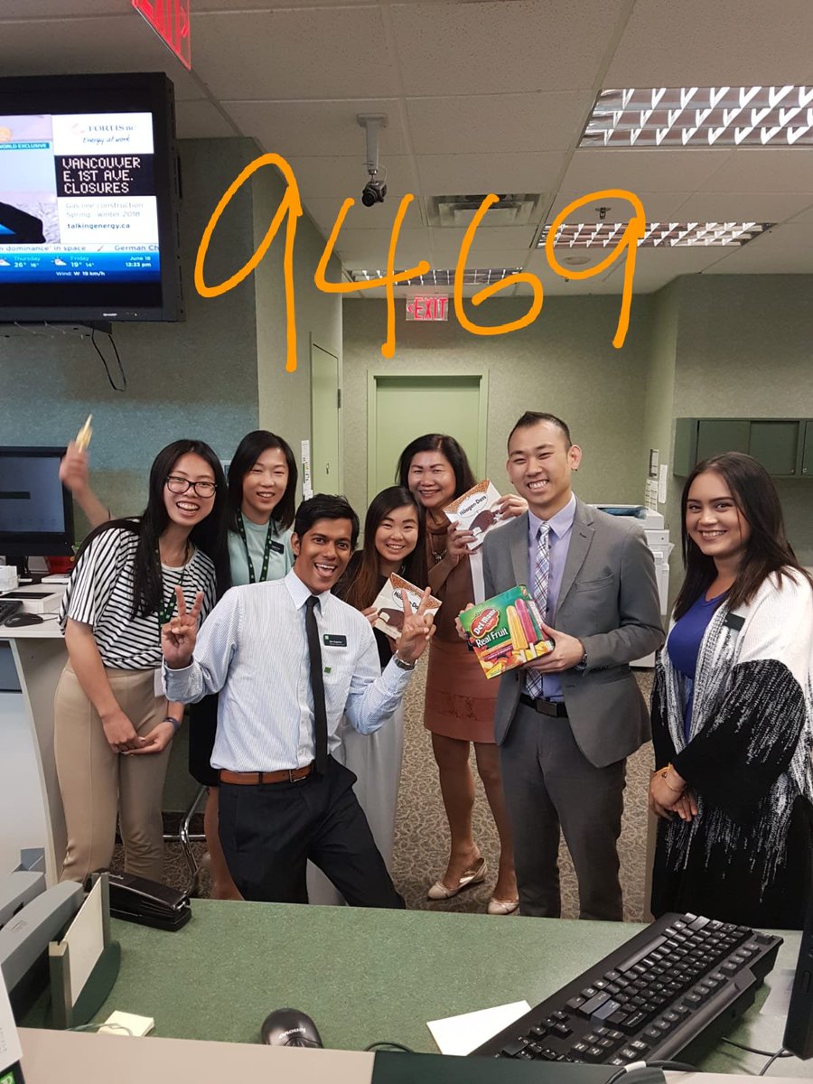 ayuen113's tweet photo. Kicking off Employee Appreciation week with the teams at Cambie &amp; 8th and False Creek!  Looks like a GREAT start! @janiceleung_TD @Huynh_ @JuliaKelly_TD @AdamChu_TD https://t.co/imEBwN3VEl