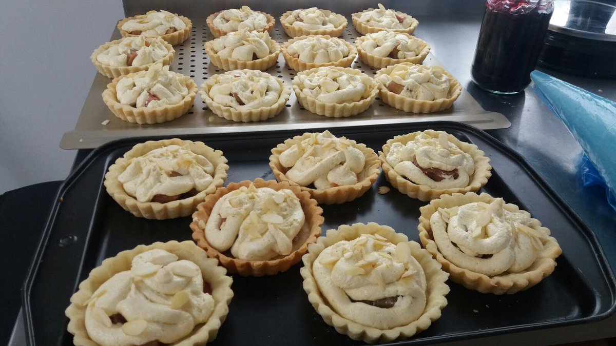 TeaCaddyAndCake's tweet photo. From farm shop to the oven and ready for the restaurant. You can't get more local that this. Rhubarb frangipane tarts. On the Father's Day menu at @saluteleeds yesterday. #leedscatering #rhubarb #rhubarbtart #rhubarbtriangle https://t.co/toRf49gbdP