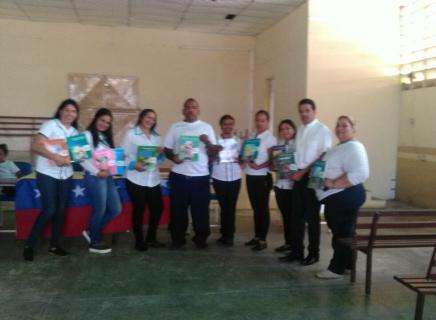 Entrega o intercambio voluntario de la colección bicentenario circuito 2 @munozeducguaric <a href="/zoneducguarico1/">@zoneducguarico18</a>