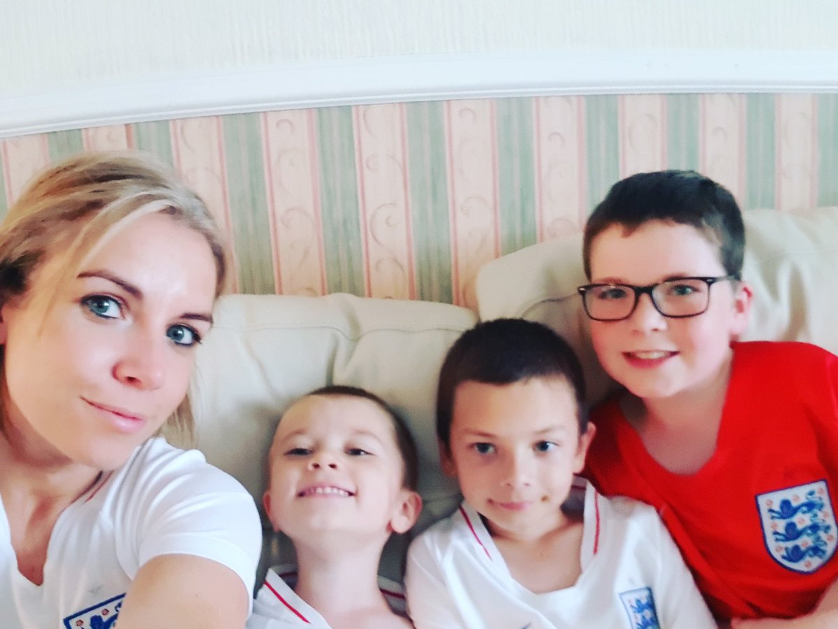 claireray83's tweet photo. #ComeOnEngland https://t.co/CQNq2U8m2N