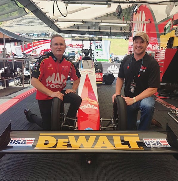 TeamKalitta's tweet photo. Great to have Abraham McIntyre from @AppServProject join us at the track this wknd! The #AppalachiaServiceProject gathers volunteers who make homes warmer, safer, & drier for families in the Central Appalachia area.Thanks for teaching us about #ASP, we hope to see you again soon! https://t.co/dcis3IUYpN