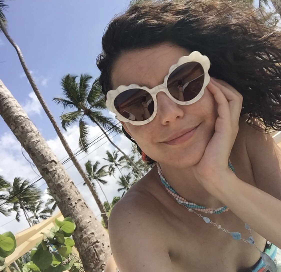 berensaat's tweet photo. Non filtered Soul &amp; Dominican Stone #larimarstone #linksmetothegoddess #divinefeminineenergie https://t.co/KgIahG15BL