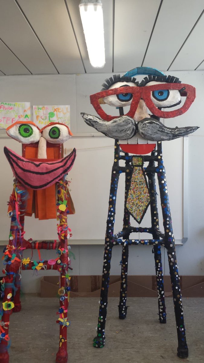 imaginaripopul1's tweet photo. súpers gegants acabats❗️el Maqui i la Nista 1rPrimària del @ceipmaquinista @ampamaquinista #culturapopular #imaginaripopular #dracs #gegantons #creant #descobrint #relacionant #imaginant #somiant #ferbarri #caixaeines #PladeBarris  @consorciedubcn @LluisVallve @RosaSensat https://t.co/6rwiYF04Rr