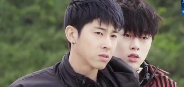 0809tymex_'s tweet photo. “นั่นไง เฟนเนกที่แกอยากเลี้ยงนักหนา จะจับก็รีบไปจับ”
“มะ..มันจะกัดมั้ยเฮีย กลัวว่ะ”
“มั่ยกัด”
“ห้ะ”
“มั่ยกัด มินยอนมั่ยกัด”
“ไม่เชื่อหรอก”
“เก๊าะบอกว่ามั่ยกัดงั้ย!! งั้นก้มะต้อนมายุ่ม ไปเลย!” https://t.co/hDE1S9yE1z