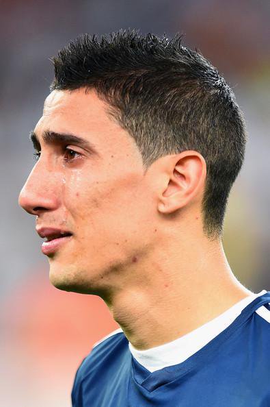 RT Si has llorado por el fútbol.