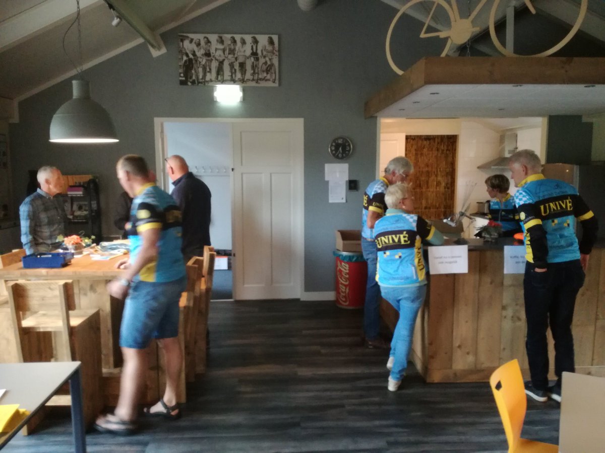 BSC_Dalfsen's tweet image. De laatste voorbereidingen van @TC_Dalfsen voor het 2e deel van de #datrion @gem_dalfsen we hebben er zin in!! #15km #30km #tourdudalfsen