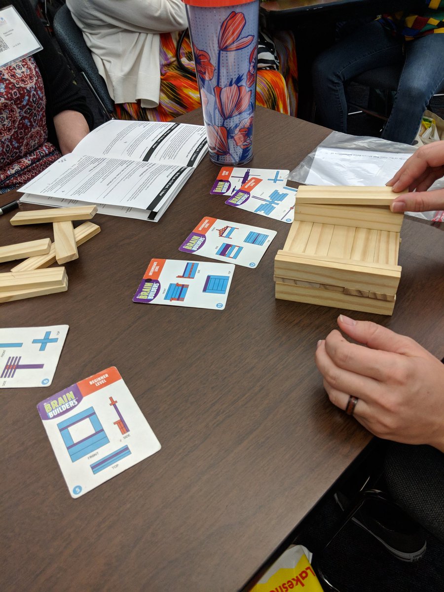 Herr_LisaG's tweet photo. Easy STEAM family night engagement activity! #R4STEAM #WLMS https://t.co/UkKJuBi2Iz