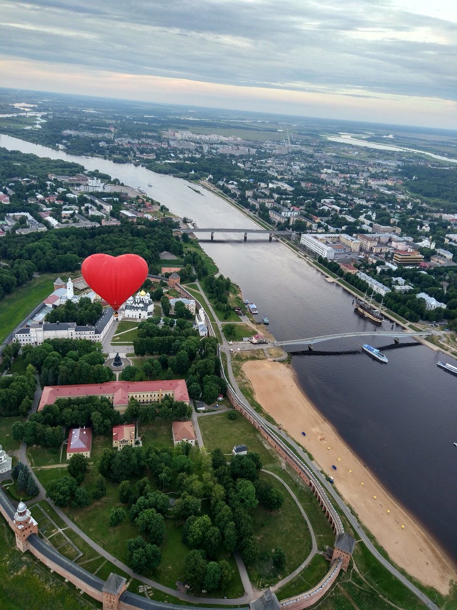 AndreyEvreev's tweet photo. Великий Новгород, это как отдаленная фотография
Главное ебало не приближать🤪🤪🤪 https://t.co/5Un0TYVadz