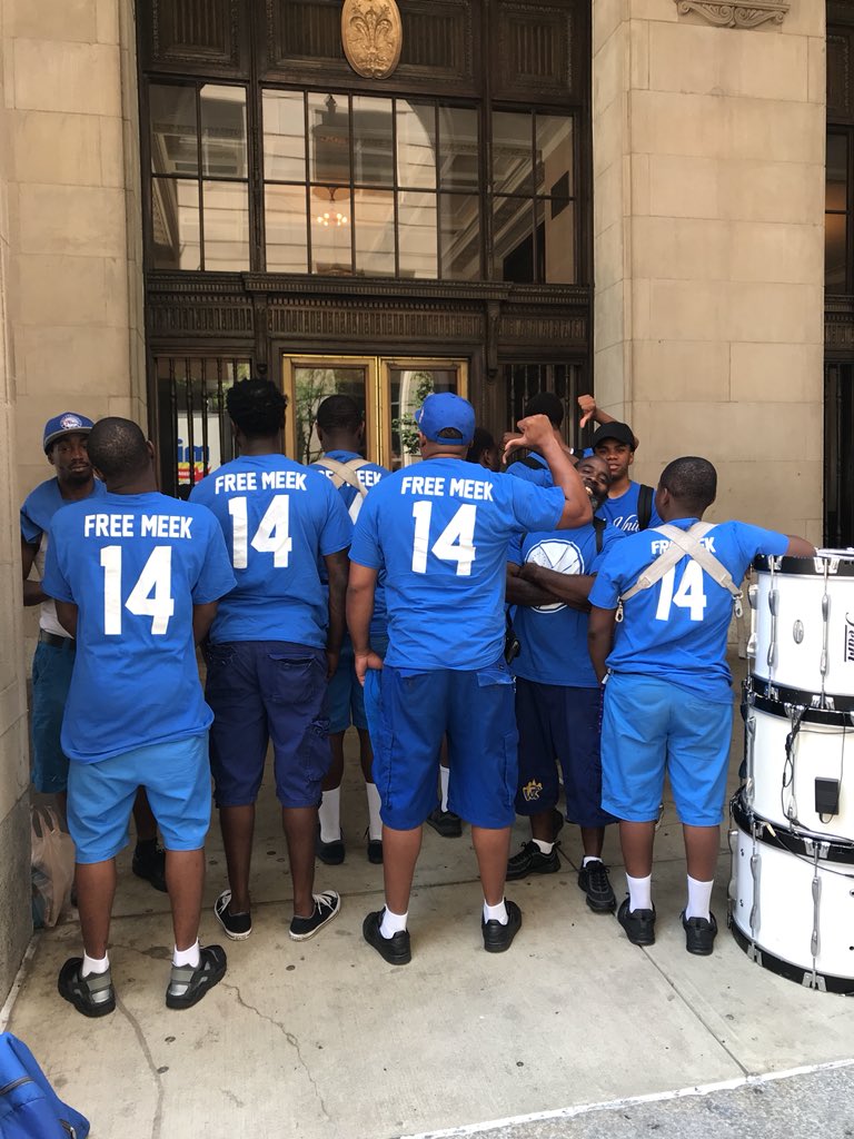 Musicians from @westpowelton prepare for #FreeMeekMill rally outside CJC: “We are for here justice and just to shed light on what’s going on out here on a daily basis.” @NBCPhiladelphia