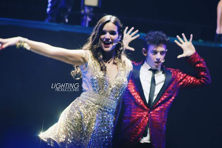 ProdLighting's tweet photo. En nuestra fanpage pueden encontrar fotos de #SoyLunaEnVivo 👉 https://t.co/iKlZL5p258 👈 @Malenaratner @gvietto6 @anajaramartinez @jorgelopez_as https://t.co/in8YlHL2bZ