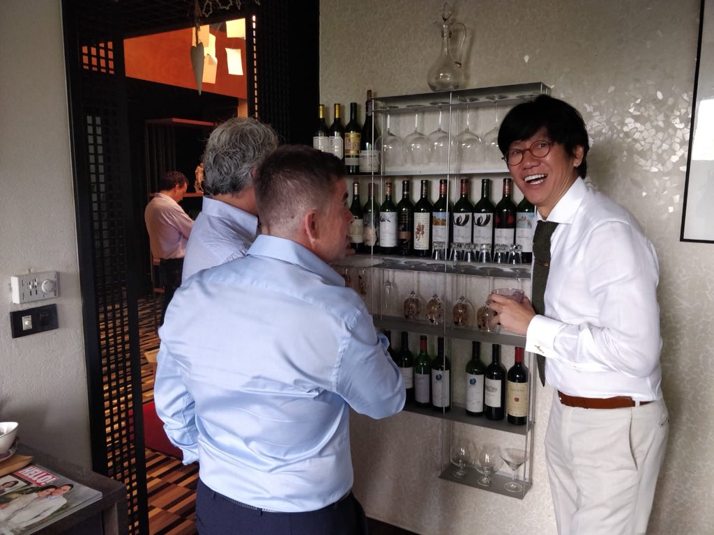 TargetGroup6's tweet image. New partnership between Style &amp;amp; Stone and fuoriformato. Target group is very excited to work with this amazingly modern and futuristic firm in Bangkok, Thailand. Looking forward to a bright and happy business relationship together!  #fuoriformato #targetgroup #newcollection