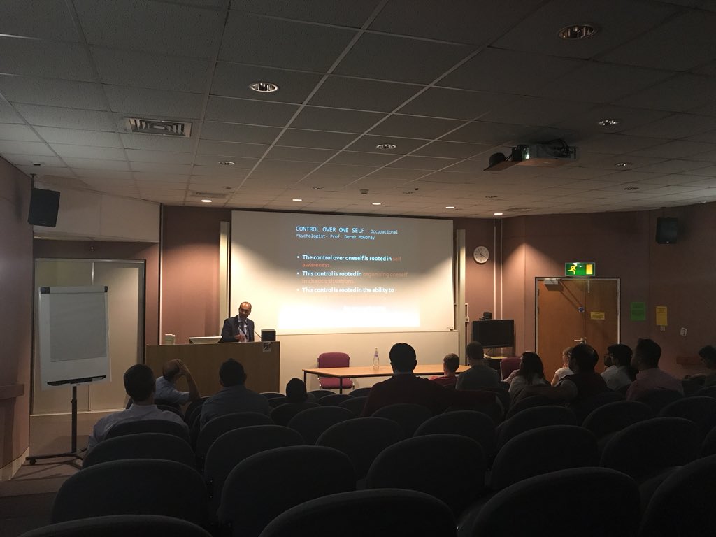 UHL_ClinEd's tweet photo. Dr Harj Kaul talks about managing stress as a new Consultant #TheNextStepCourse2018 https://t.co/kMMELEGonI
