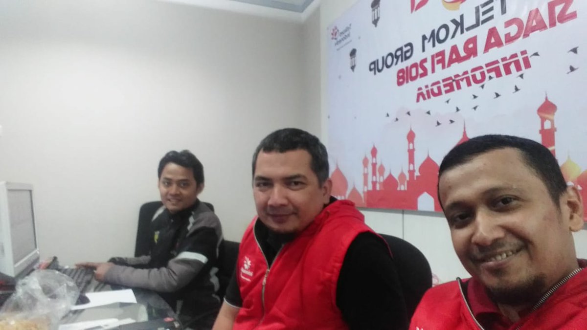 infonusa's tweet photo. Serve from the heart #telkomgroupsiaga #infomediasiaga https://t.co/Rw8B0yqp0M