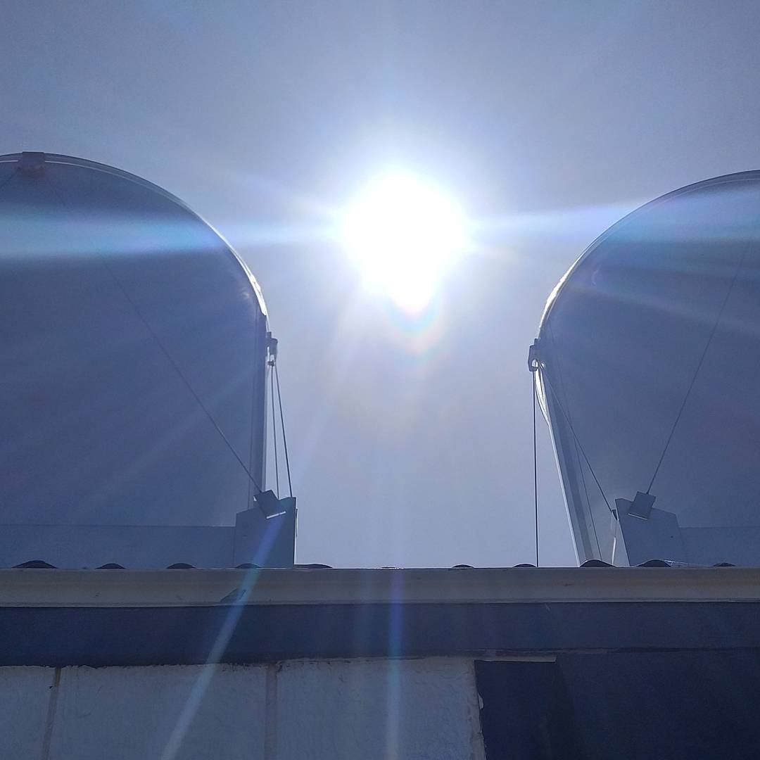 SunGrownZero's tweet photo. when the sun is at your back, your #growers can relax. #SunGrownZero cultivation systems are mixed-light facilities engineered for cost-cutting #efficiency, not max intensity. full spectrum #sunlight is dynamically supplemented w LEDs, based on our automated #PARLink component. https://t.co/BFQxcD1fKZ