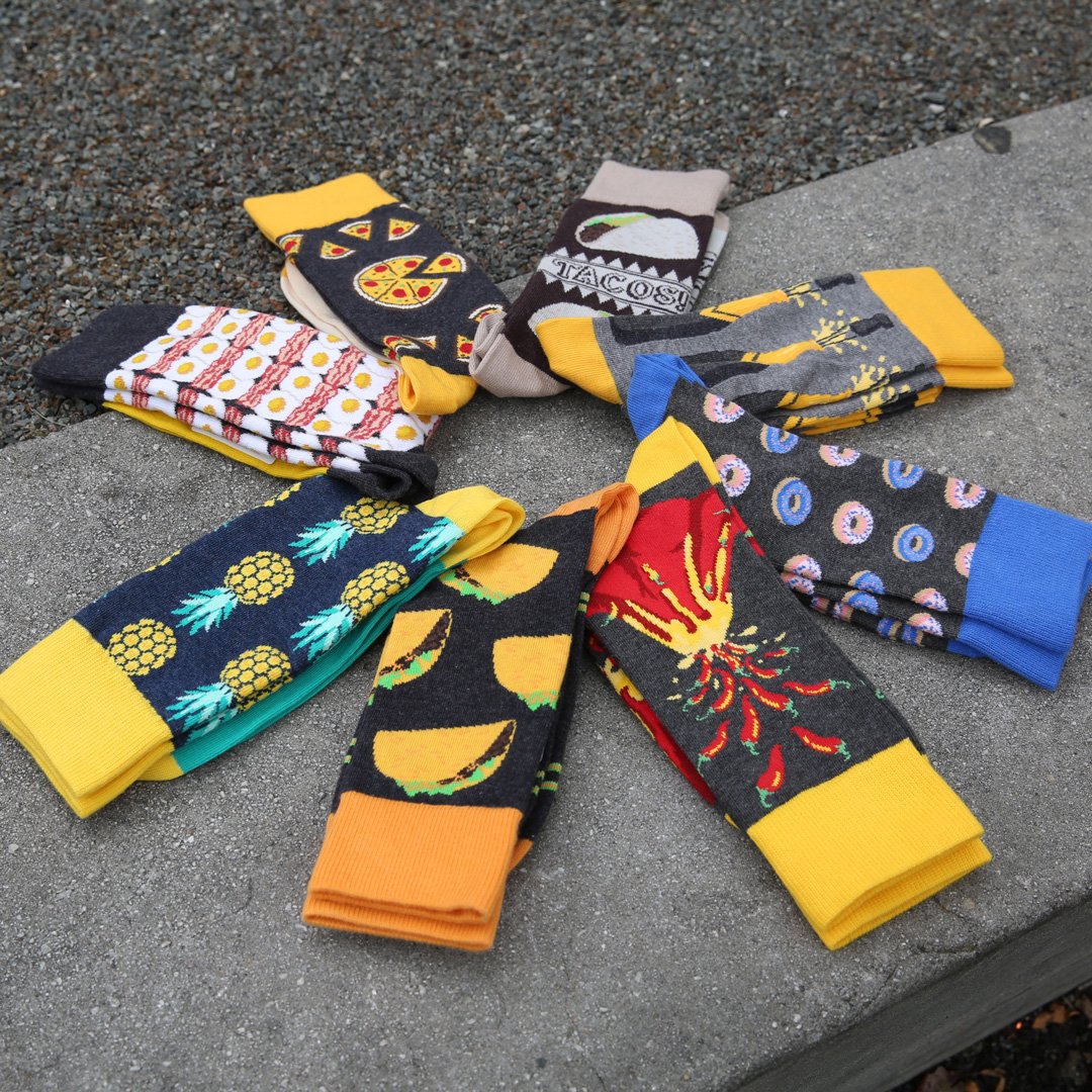 boldSOCKSdotcom's tweet photo. Feeling hungry this Monday? Our foodie socks would not taste good (do NOT eat), but they sure look good! 🍍🍳🍕🌮🍩🌶️ #WelcomeToTheWeek everyone! 👣 https://t.co/8axJNBb5nk