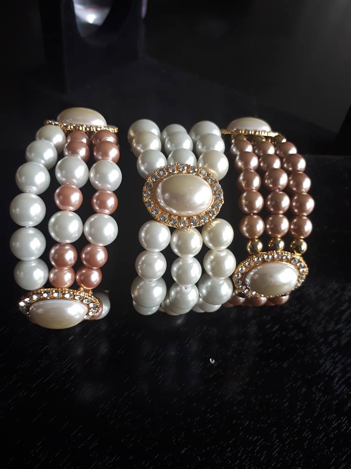 g_handmade's tweet photo. Beautifully crafted and designed crystal beads bracelets exclusively for you...  

Add Wings to Your Beauty 🧚‍♀️

Order Now @ https://t.co/KATQvvSSct

https://t.co/eHB3qnEtPi 
   #Fashion #Stunning #Swag #Latest #Gorgeous #Handmade #Jewelry #Style #Girlz https://t.co/xc0OSAJSt5
