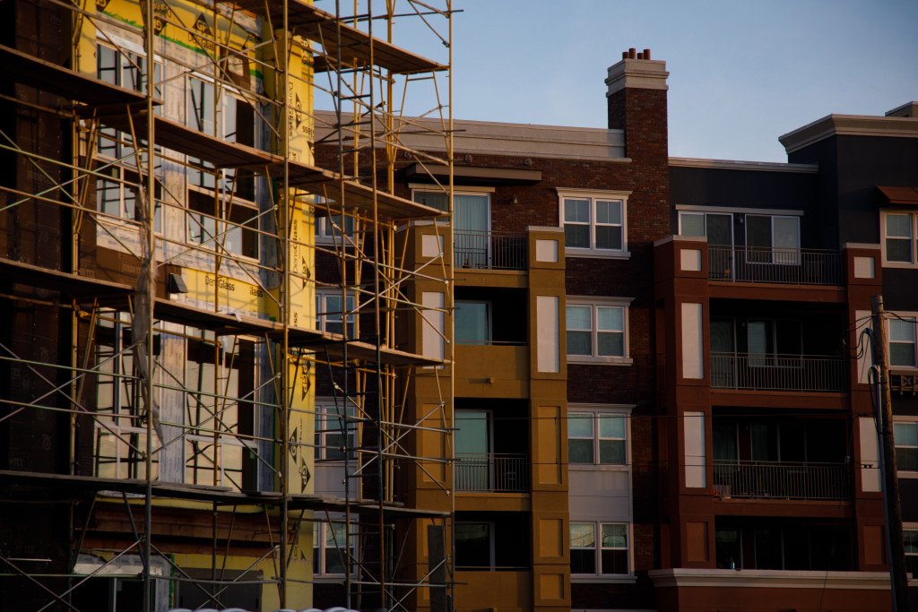 TeachersHousing's tweet photo. “During the housing crisis, middle income Californians are in a very tough spot,” said Assemblyman David Chiu, D-San Francisco, who is carrying the bill. “They don’t qualify for low-income affordable housing, but also can’t afford market rents.”  https://t.co/gmFCUOi8ce https://t.co/4Kryj1tHwj