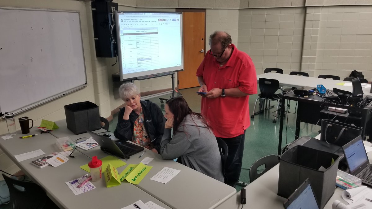 zorroeac's tweet photo. Teaching, Learning AND Sharing is what is happening at #HyperDrive18 #Edcamps https://t.co/wFUBCBTwnf