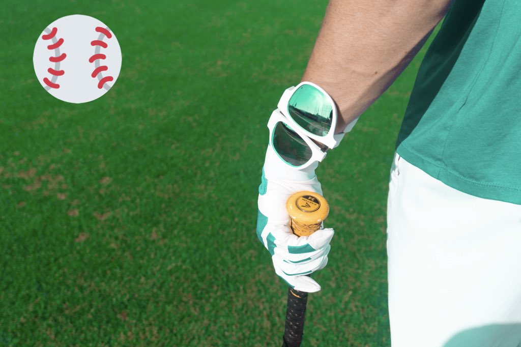 SlapEyewear's tweet photo. Don’t let your dreams be dreams on this #MotivationalMonday , it all starts today.
•
•
#slapeyewear #sunslaps #dreams #workhard #findaway #summer #summer2018 #livewell #baseball #sports #homerun #ballhard https://t.co/A8ffMDpaLh
