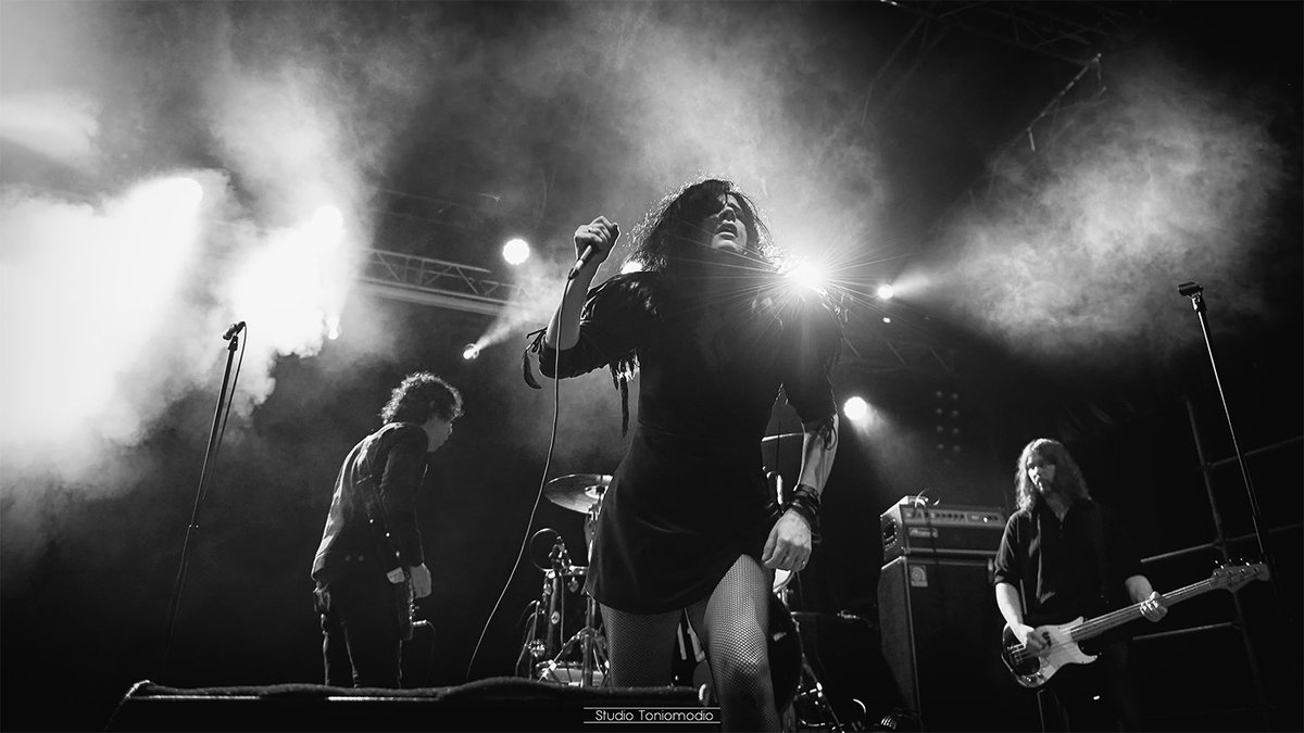 pop catastrophe tweet media