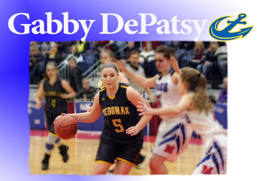 mmawbb's tweet image. Our next Mariner Monday is Freshman Gabby DePatsy from Waldoboro, ME!!! 💙⚓️🏀 “If I could live anywhere in the world I would live in Hawaii because of the beautiful beaches, perfect weather, the lifestyle and of course the hula dancing.” - Gabby DePatsy #MarinerMondays