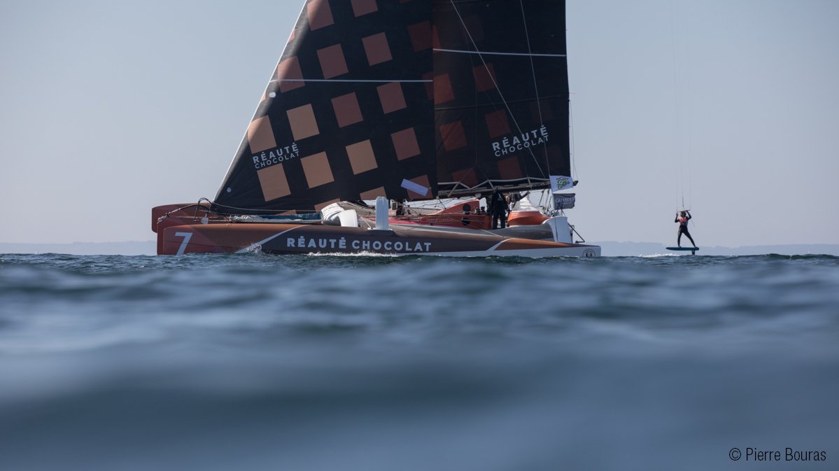 MilleSNSM's tweet image. ⛵ Trimaran 🆚 Kitefoil 🏄‍♂️
👉 Un défi de haut vol pour les @SauveteursenMer #SNSM 🚨
🧐 bit.ly/MilleSNSM_LeDe… 📝

🔜 Armel Tripon et son #Multi50 @TeamREAUTECHOCO face au #kitesurfeur Kieran Le Borgne : un duel inédit autour de l'île de Houat 🔝

#MilleSNSM #TousEnMer 🌊