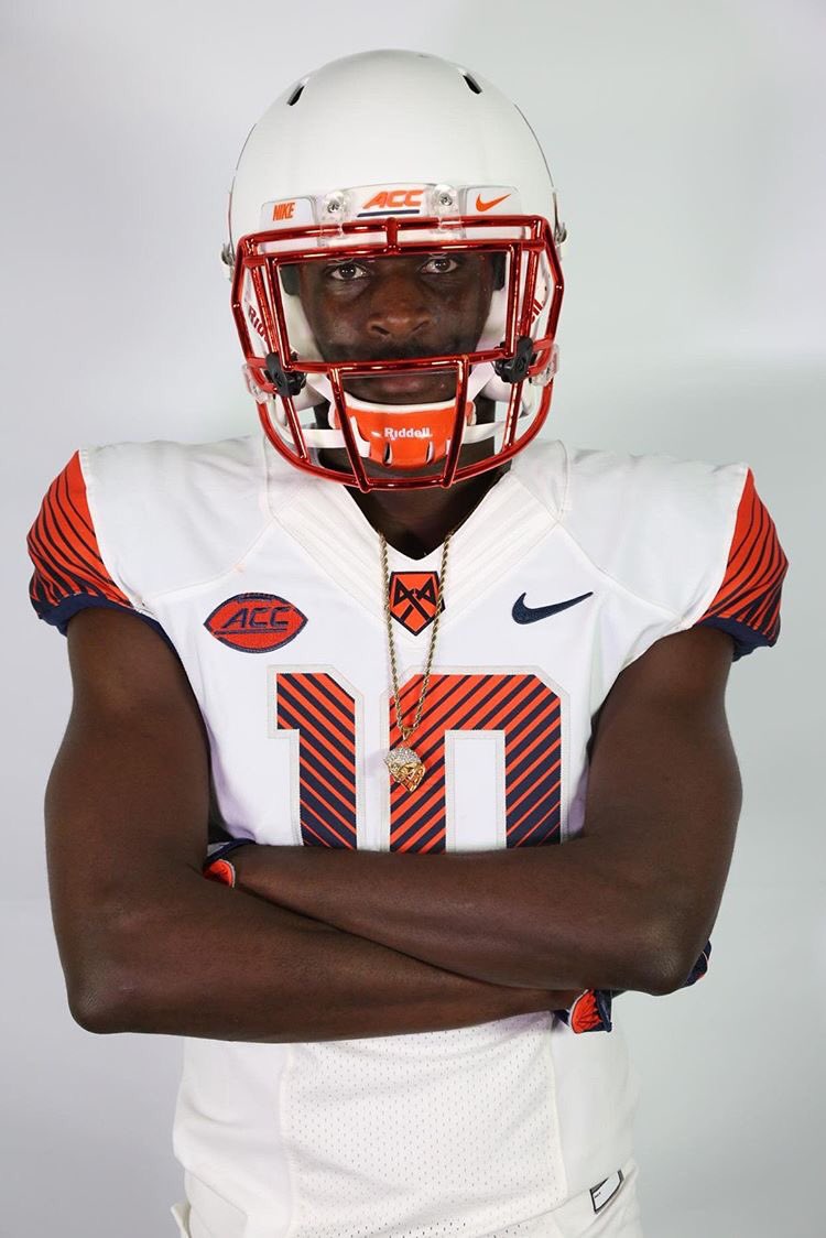 w1zz0p's tweet photo. Amazing unofficial visit at Syracuse🍊 https://t.co/h3x59Xab5a