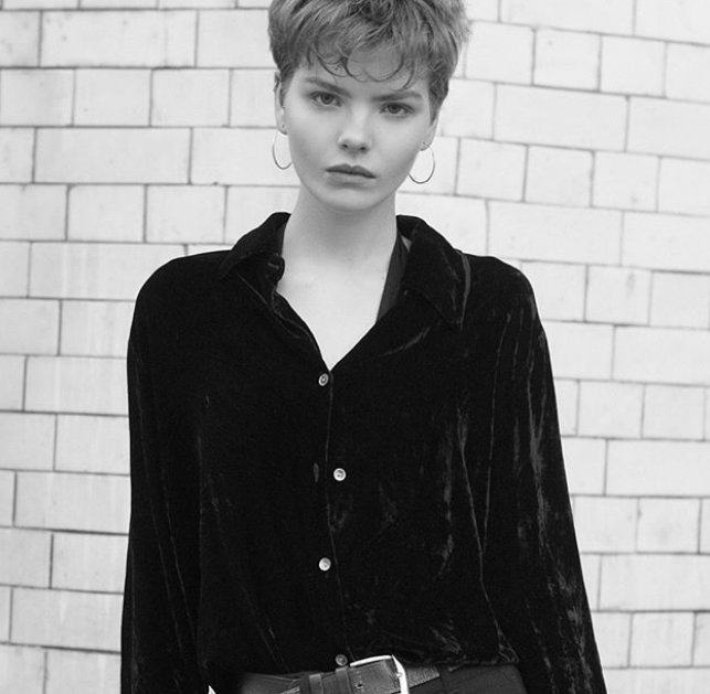 SelectModelMgmt's tweet photo. Check out our new face #minniewastie interview for Ones 2 Watch🖤⚠️❕Swipe up now on our story. Shot by #sebastianpetrovski #selectwomen #selectmodel #minniewastie #ones2watch https://t.co/HhFIBbfgVQ