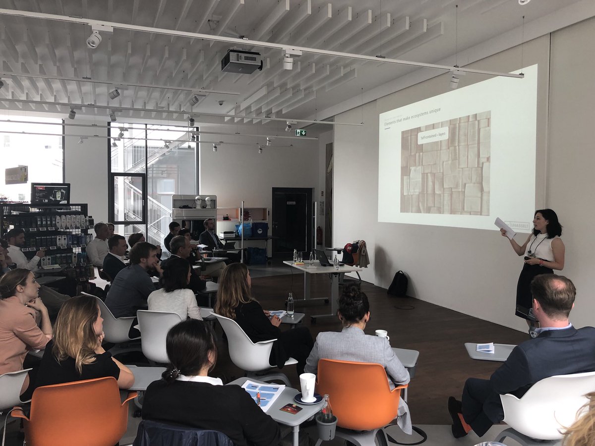 OanaMariaPop's tweet photo. We had a really lively session on #ecosystems at the GS-1 Innovation Day today in Köln. Thanks for having me! ✌🏻 https://t.co/dEaXOrErzt