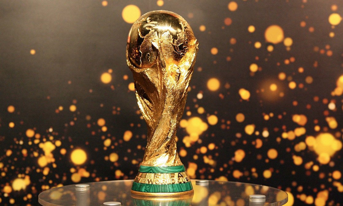 eBench's tweet photo. We took a look at sports influencer marketing by Apparel &amp; Accessories brands. @adidas goes home early, @nike performs well, but which unlikely brand takes home the Influencer Marketing World Cup? https://t.co/6z5zdxhbbW https://t.co/3yz5dZ33uU