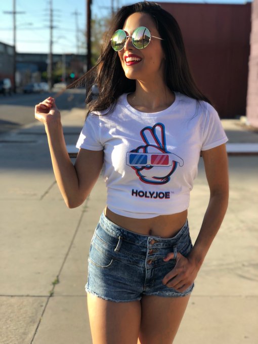 Happy Monday! ✌🏽 https://t.co/p5HRdJWMUf<a href="/tag/raquelpomplun"class="tags"><span>#raquelpomplun</span></a><a href="/tag/pomplunation"class="tags"><span>#pomplunation</span></a>