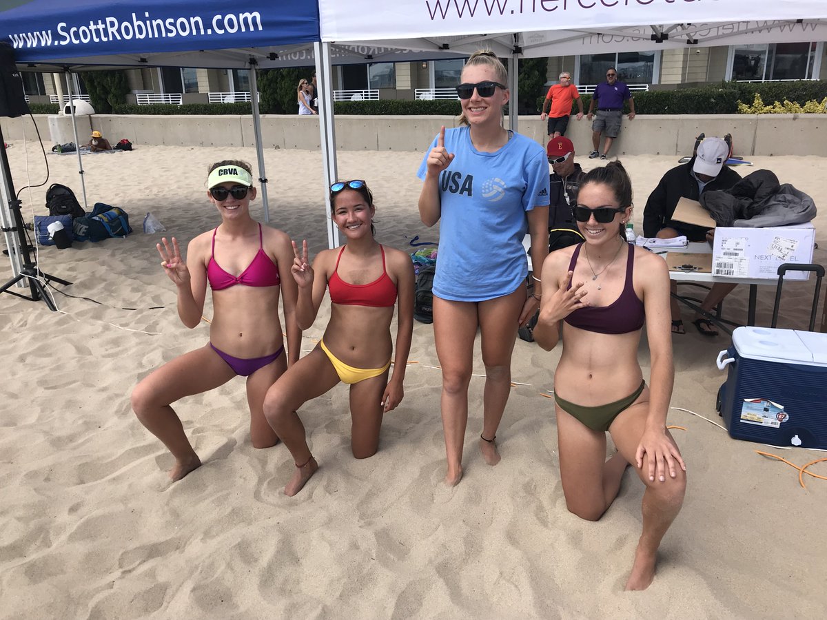 Congrats to the high school champions of the E-Invitational! The overall winner is Kendall Peters, 2nd place- Camille Burman, 3rd place, Nathalie Myszkowski and 4th place Lexi Mckeown! Way to go ladies!