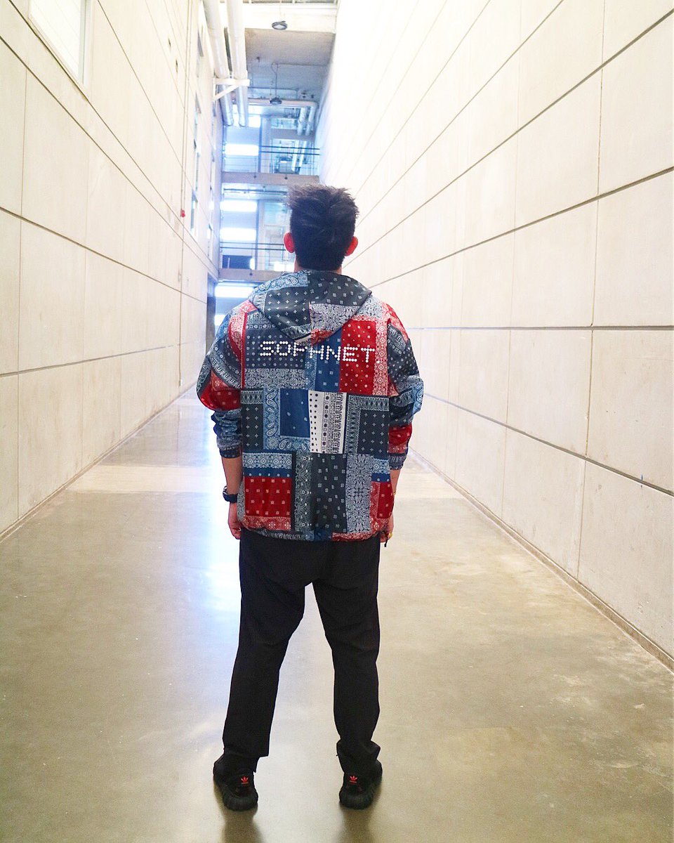Lekkiez's tweet photo. วีคนี้ 3 ลุค
นายแบบคลูๆๆ ปู่จ๋าน 😎🔥
#SOPH #SOPHNET 
#UPPERGROUNDBKK 
#BAPE #BAPETHAILAND @BAPEOFFICIAL 
#ทีมปู่จ๋าน 🤟🏻 #ปู่จ๋านRapperOtop 💙
#Therapper #therapperthailand 
Style by @Lekkiez 🐯🙌🏻 https://t.co/Dk6HQWT6HY