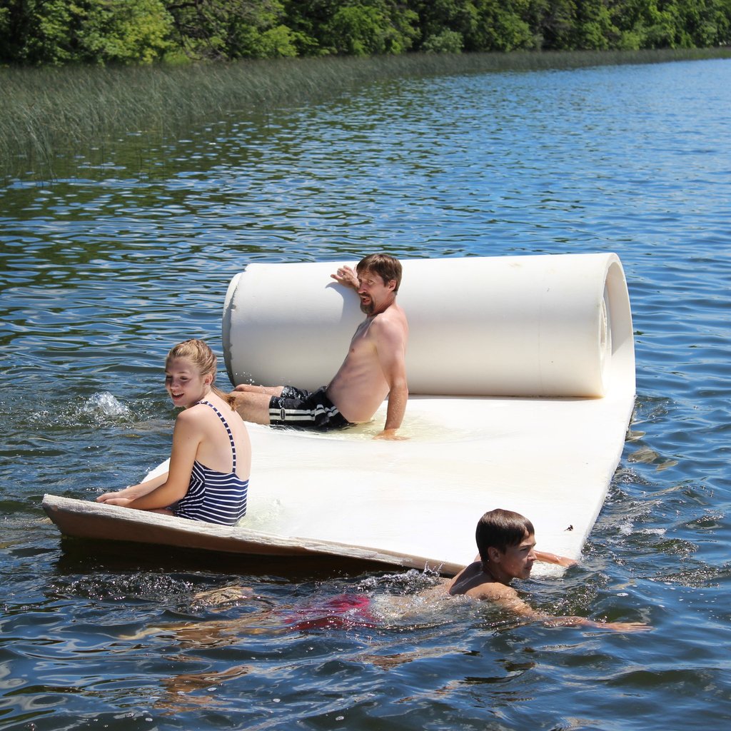 CruxYouthGroup's tweet photo. Reason #146 to go to Camp of the Master, the waterfront! From the water mat to the dock to the boats, it's a fun time out on East Leaf Lake! 
#campofthemaster #cruxstudentministry #cruxsummer2018 #summercamp https://t.co/lWRd6TjcXd