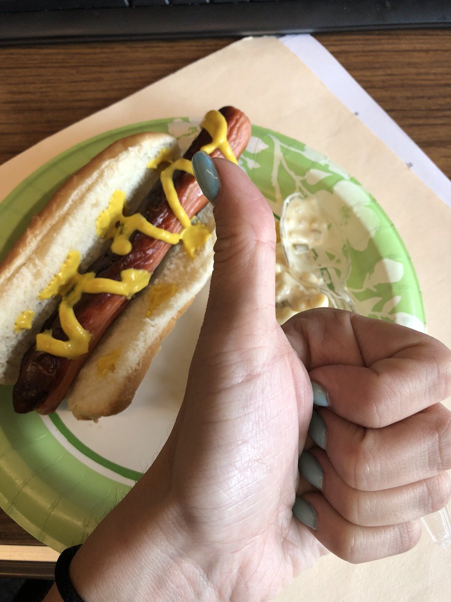 Initialspellrar's tweet photo. For anyone following along w/my important twitter updates about the amt. of hot dogs I eat at work, in ANOTHER twist, the other school I work at had free hot dogs today bc they needed to use up all the leftovers they’re unable to store over summer #EverythingWorksOutInTheEnd https://t.co/ebIQJG8prs