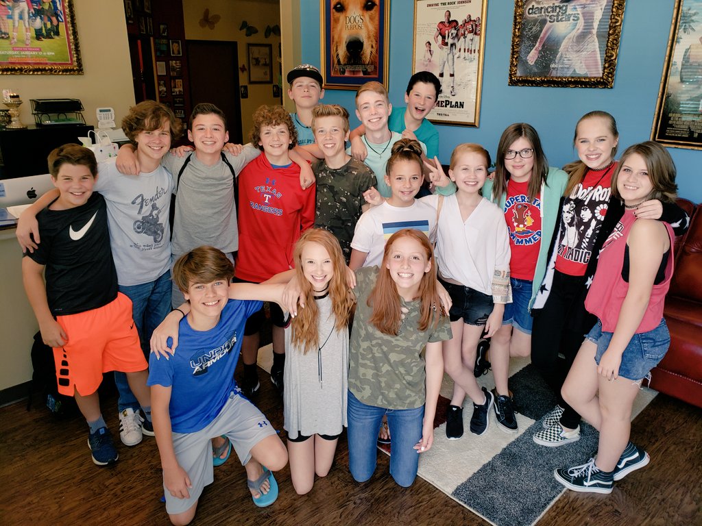 ClaireCapek's tweet photo. Such an EPIC week at @actingforfilm !!!  I already miss all my acting friends!!!

#actor #actress #ActorsLife #friends #acting #Studio #mytribe https://t.co/IylC4Ci5If