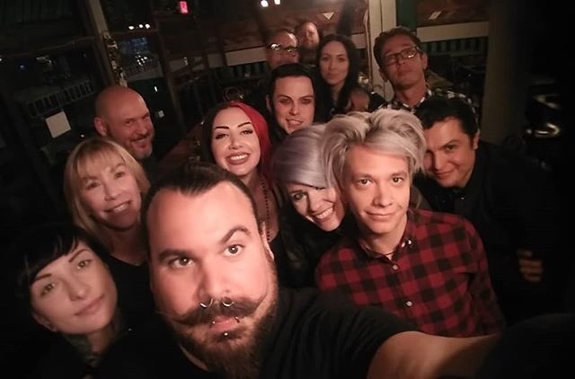 WilliCaroline's tweet photo. ⁦@jeremysaffer⁩ brings the best people together! Among them ⁦@TheWordAlive⁩ ⁦@tellesmith⁩ #NewYearsDayBand ⁦@AshCostello_⁩ #ATriggerWithin ⁦@JimmyTrigger⁩ ⁦@umamiburger⁩ Hollywood #musicismylife https://t.co/tTxYP3DsBD