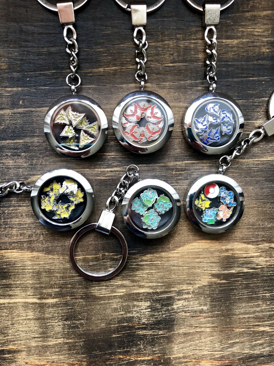 TaraSandsVO's tweet photo. Just added! Pokemon keychains! Everything automatically 10% off at @LoopedLAJewelry https://t.co/G72DJ7VHxD
Scroll to #pokemon section.
#sale #keychain #anime #manga #bulbasaur #pikachu #geek #cosplay #loopedla #tarasands #kawaii #pokemongo #teaminstinct #teamvalor #teammystic https://t.co/S8gpOf2RHb